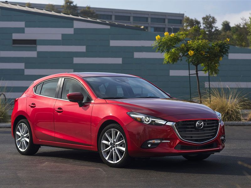 Meilleurs Achats 2017 Voitures ‘’2017 Mazda Mazda3  ‘’ Petites 2017 voitures les mieux notées